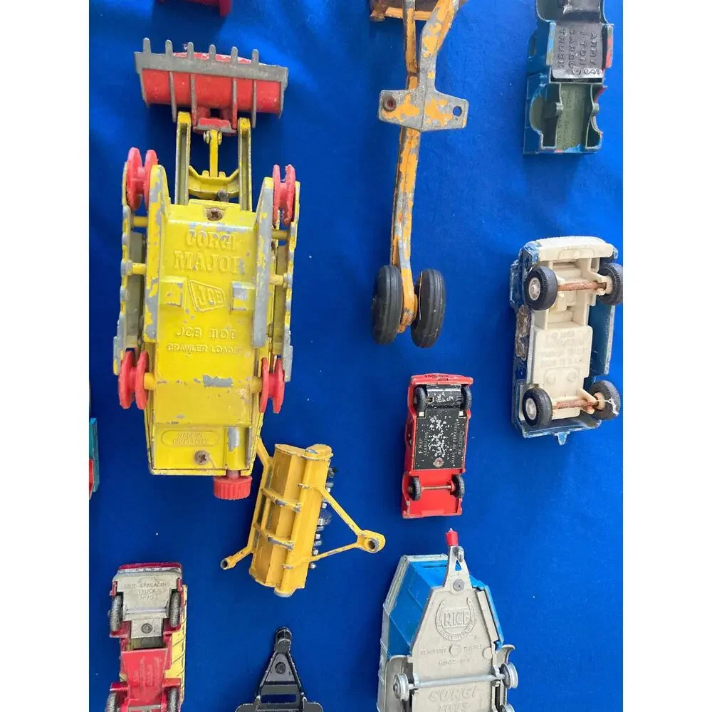 VTG Diecast Corgi Rio Tootsie Matchbox Lesney Toy Lot Bundle Wooden Wheel Others